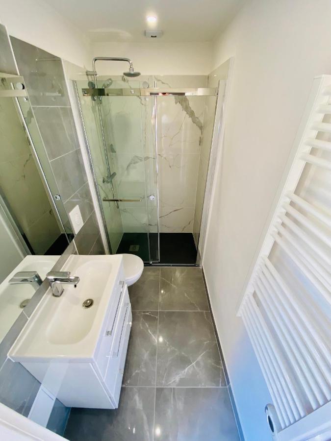 Lovely Apartment Heart Of Golden Square Fiber Wifi نيس المظهر الخارجي الصورة